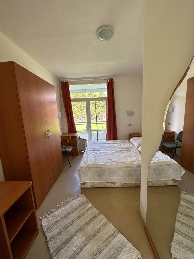 Lelle Beach Club Balatonlelle Luaran gambar